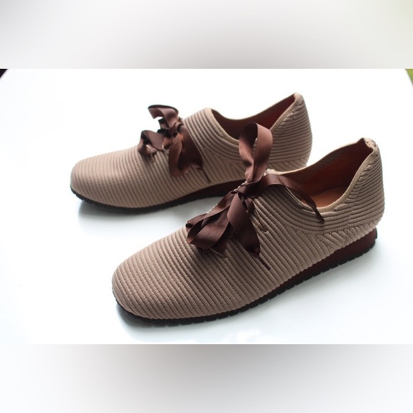 NWOT L’amour Des Pieds Taimah Sneakers - Picture 12 of 12